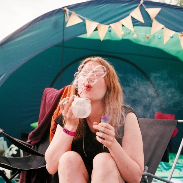 people, woman, bubbles-2589092.jpg